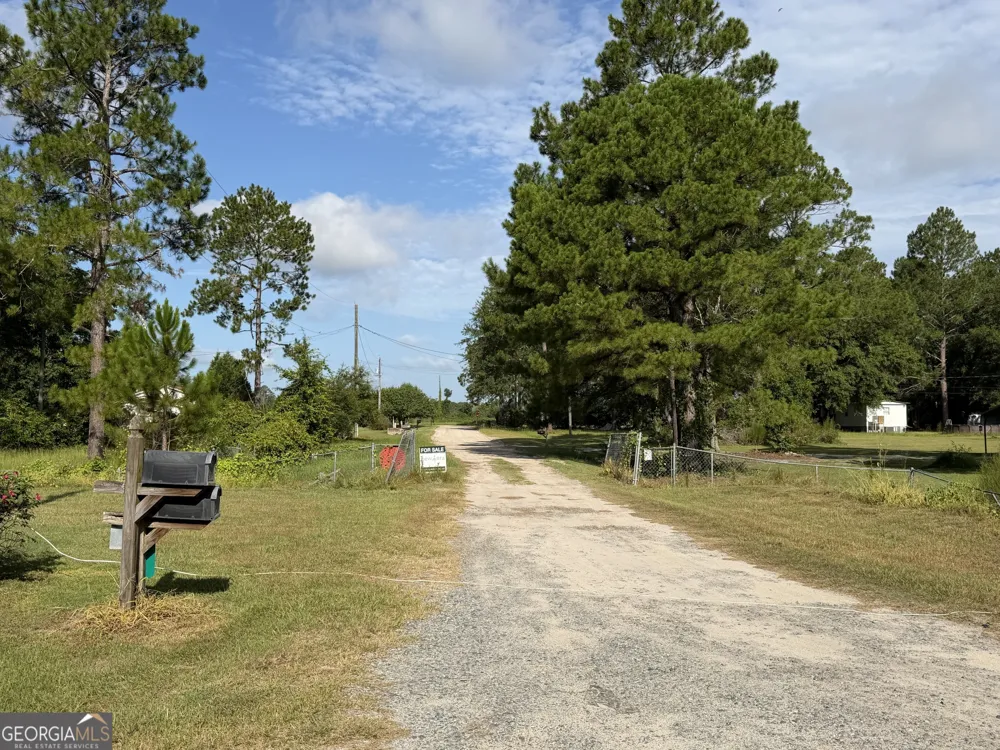 134 Brandy CT Sparks, GA 31647