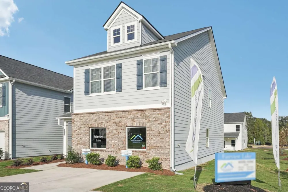 102 Vickers Point DR Fairburn, GA 30213