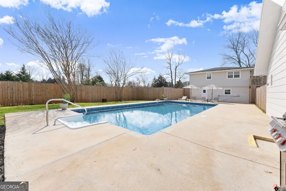 63 Angel LN Cleveland, GA 30528