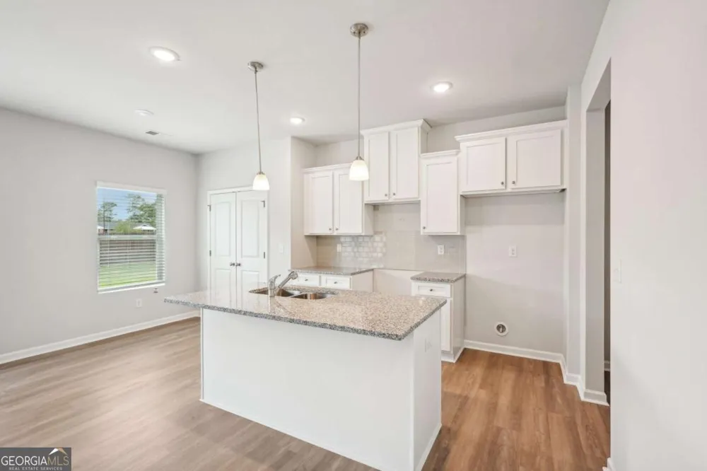 104 Vickers Point DR Fairburn, GA 30213