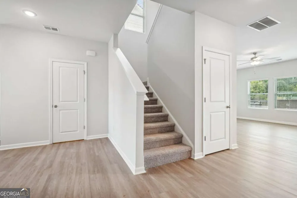 104 Vickers Point DR Fairburn, GA 30213