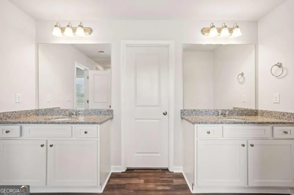 104 Vickers Point DR Fairburn, GA 30213