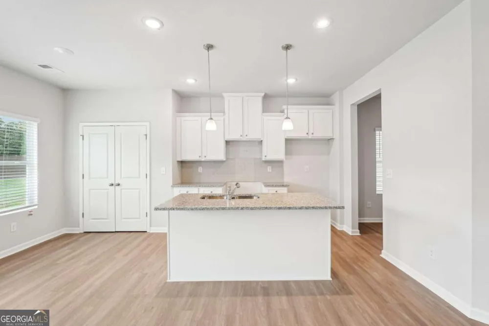 104 Vickers Point DR Fairburn, GA 30213
