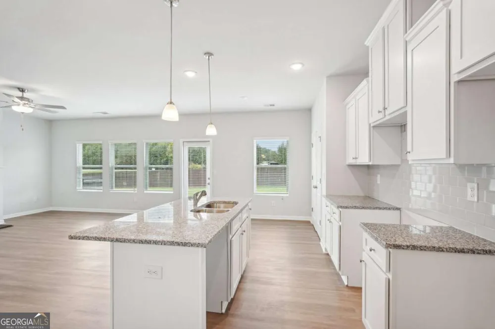104 Vickers Point DR Fairburn, GA 30213