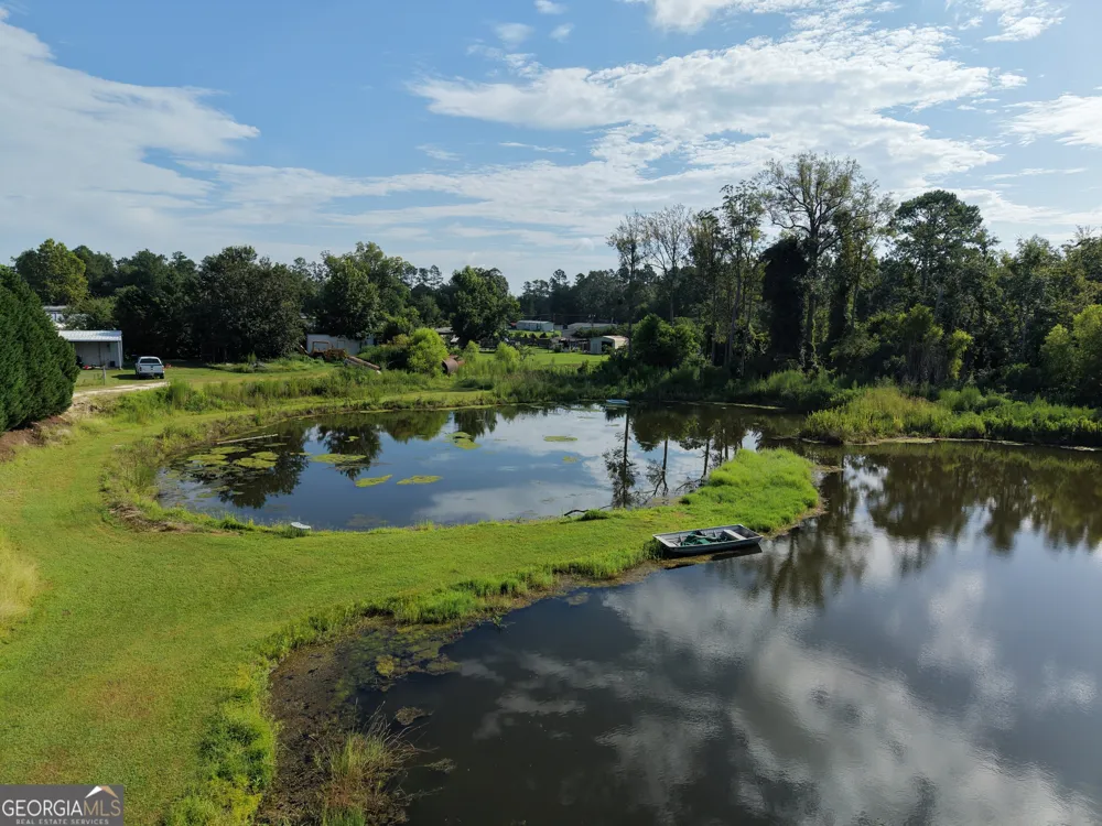135 Brandy CT Sparks, GA 31647