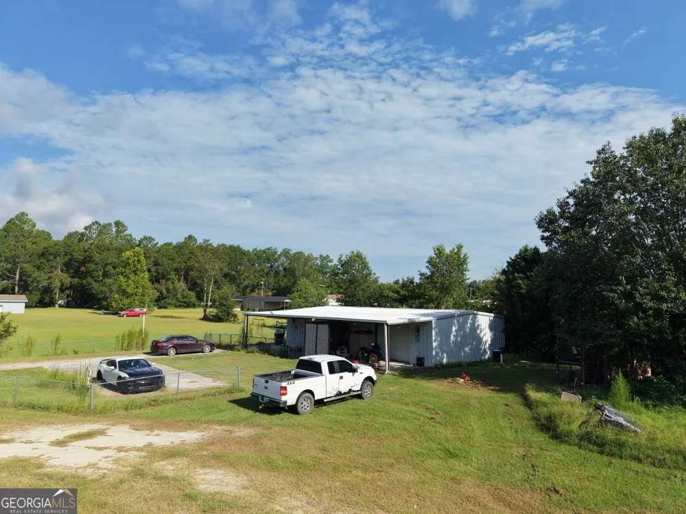 135 Brandy CT Sparks, GA 31647