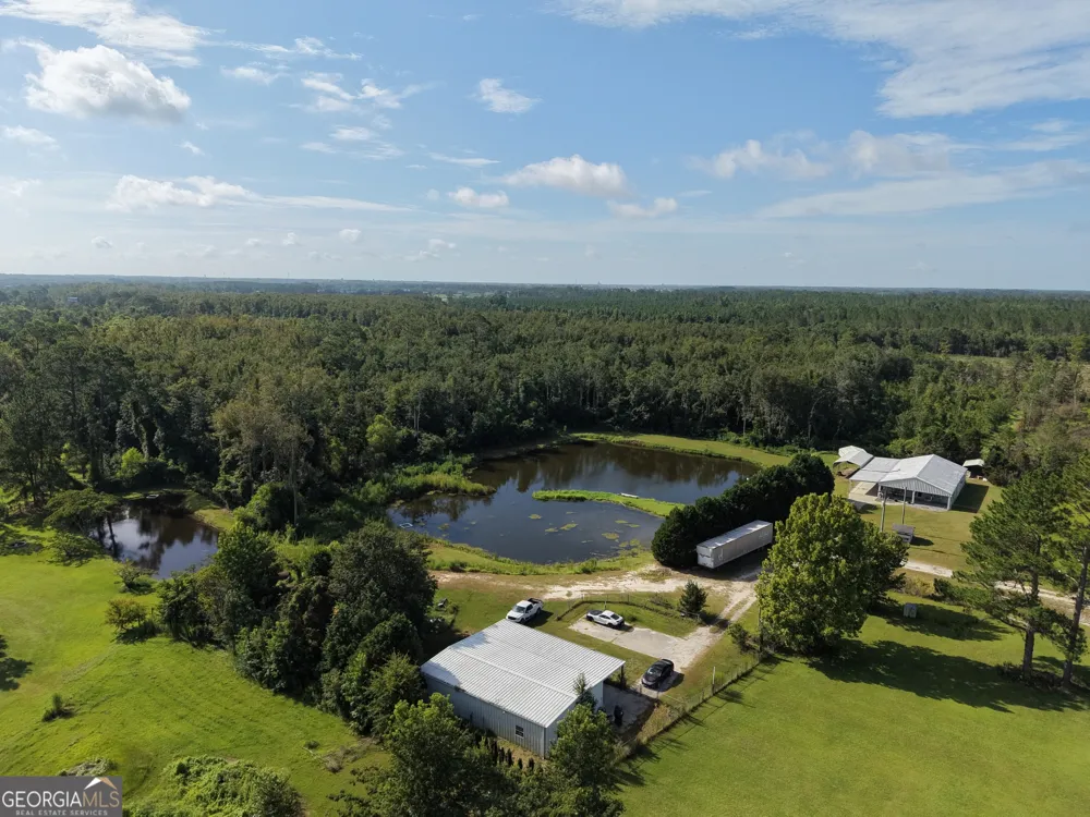 135 Brandy CT Sparks, GA 31647