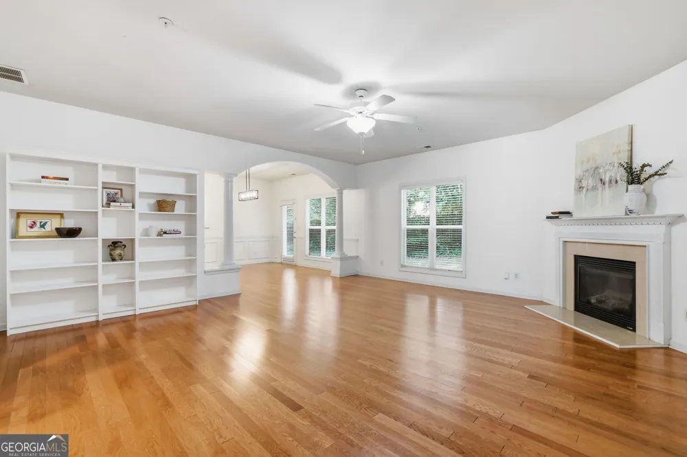 969 Brownstone LN Marietta, GA 30008