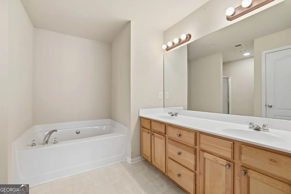 969 Brownstone LN Marietta, GA 30008