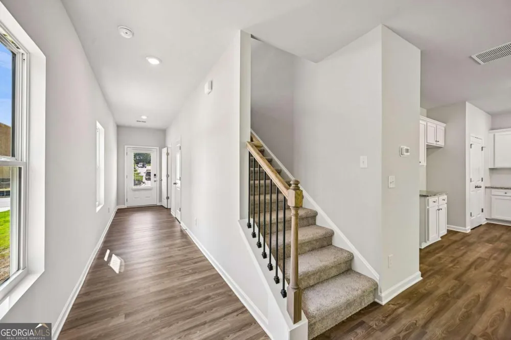 105 Vickers Point DR Fairburn, GA 30213