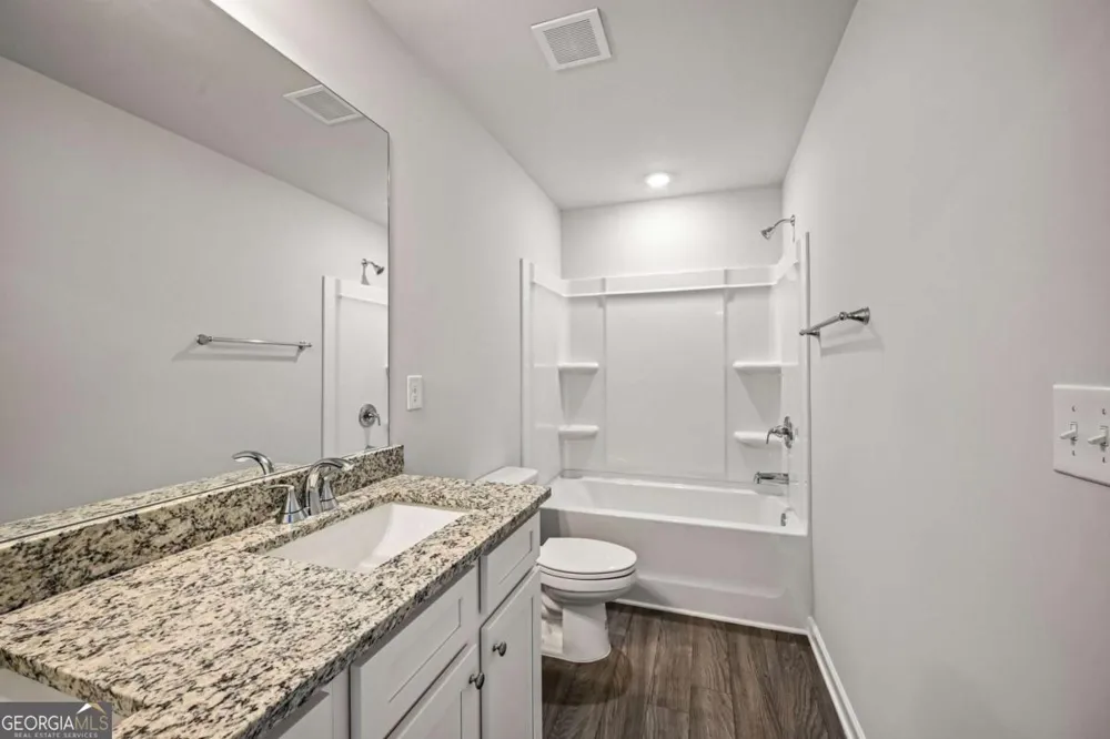 105 Vickers Point DR Fairburn, GA 30213