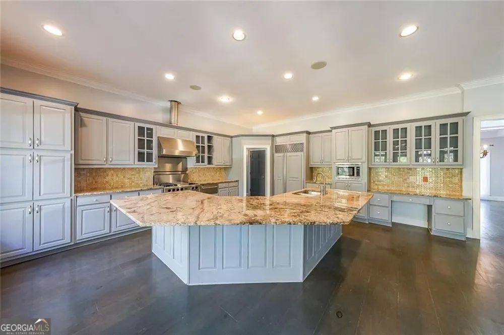 2747 Lockerly LN Duluth, GA 30097