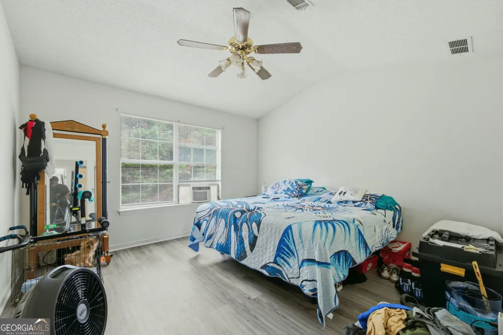 7106 Oakwood CIR Rex, GA 30273