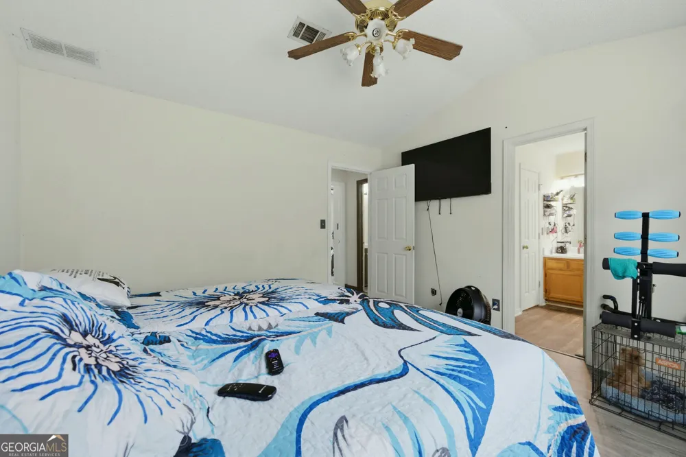 7106 Oakwood CIR Rex, GA 30273