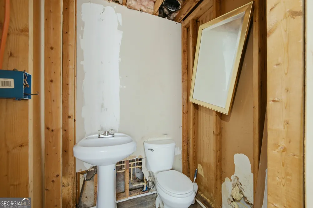 7106 Oakwood CIR Rex, GA 30273