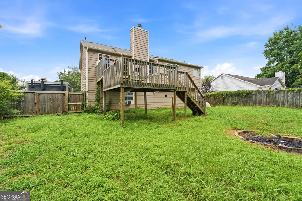 7106 Oakwood CIR Rex, GA 30273