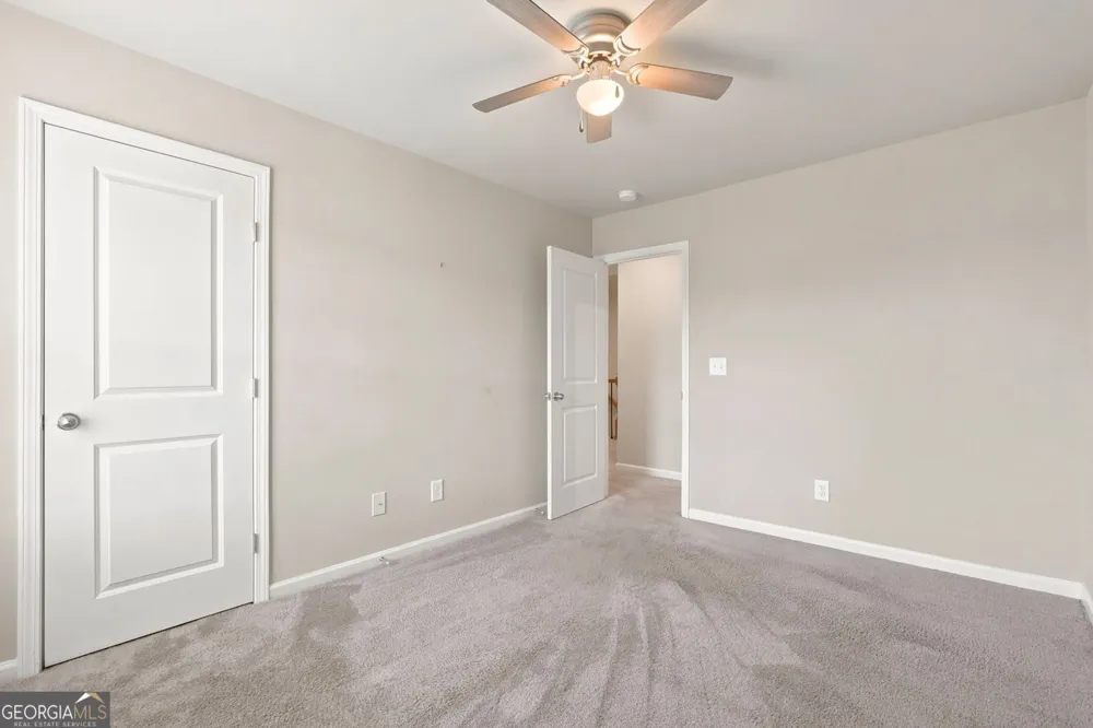 5052 Silver Fox RD Oakwood, GA 30566