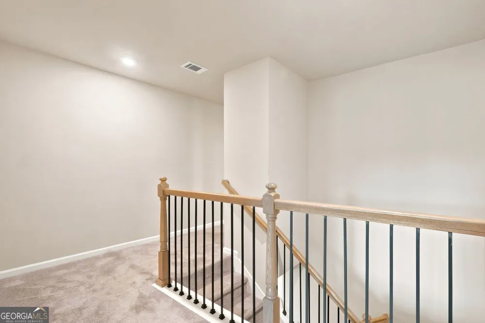 5052 Silver Fox RD Oakwood, GA 30566
