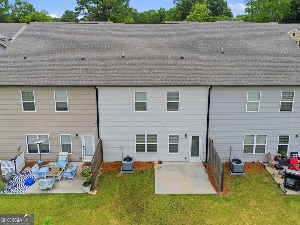 5052 Silver Fox RD Oakwood, GA 30566