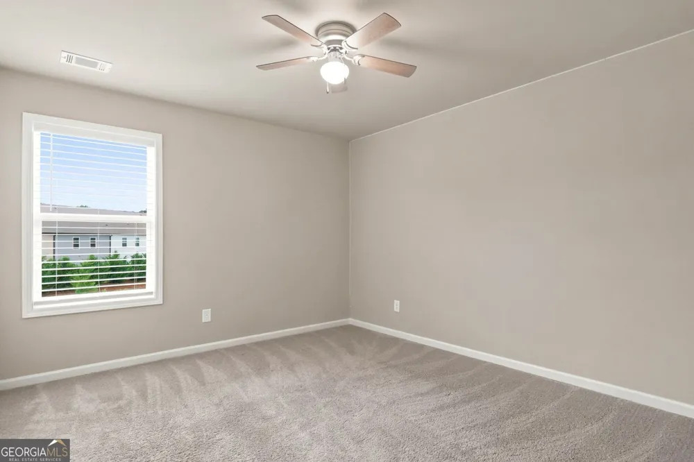 5052 Silver Fox RD Oakwood, GA 30566