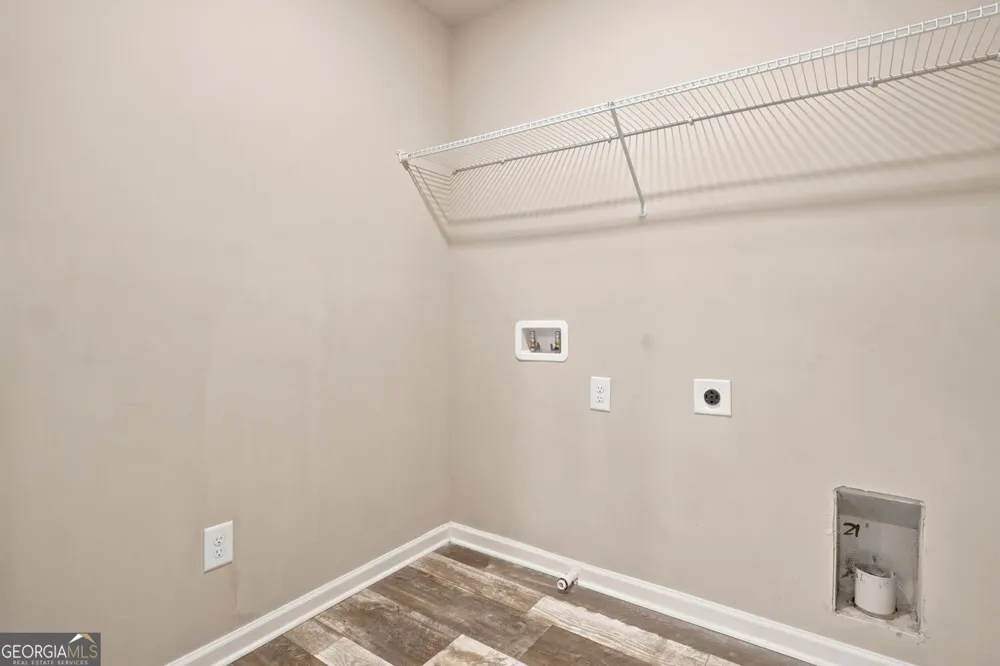 5052 Silver Fox RD Oakwood, GA 30566