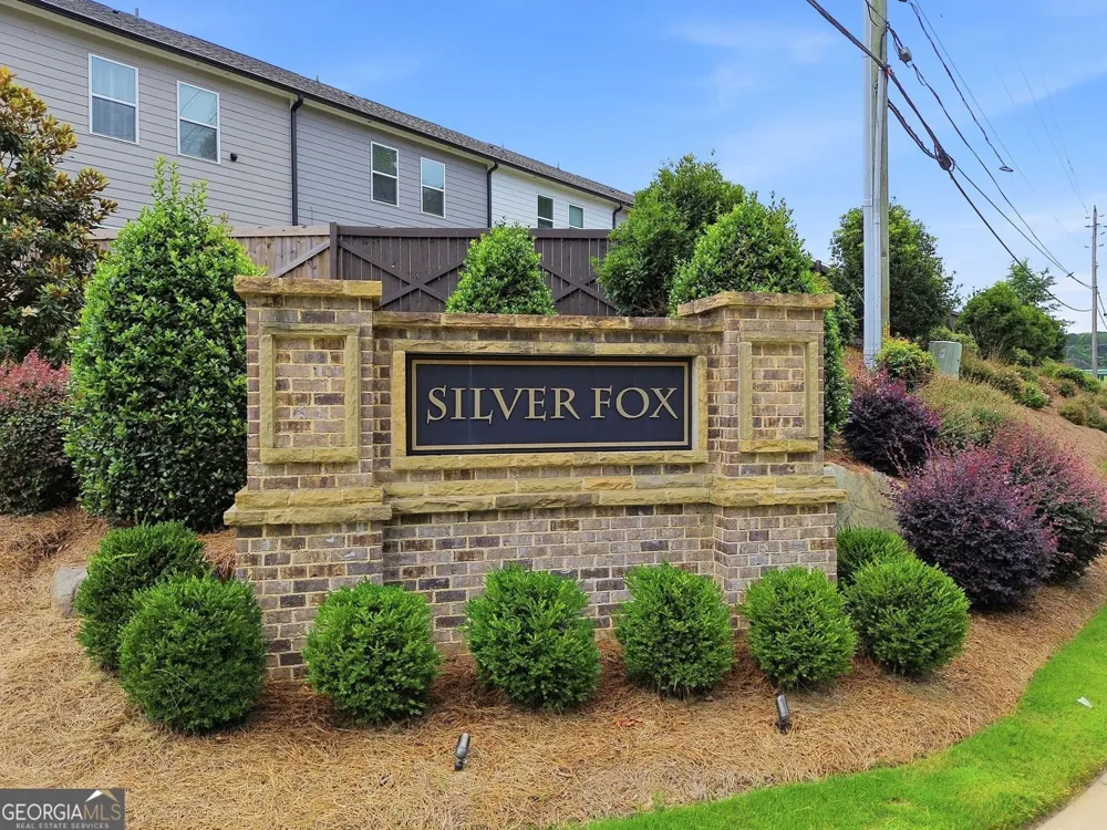 5052 Silver Fox RD Oakwood, GA 30566
