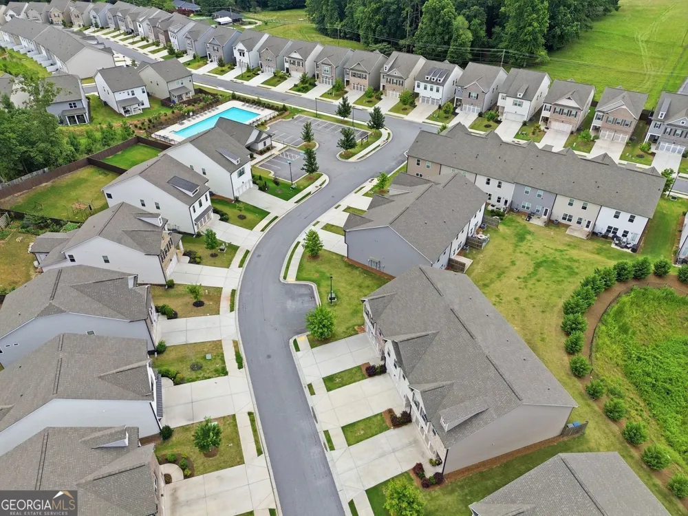 5052 Silver Fox RD Oakwood, GA 30566