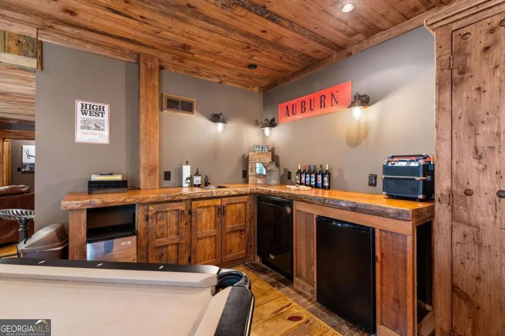 355 Old Camp LOOP Morganton, GA 30560