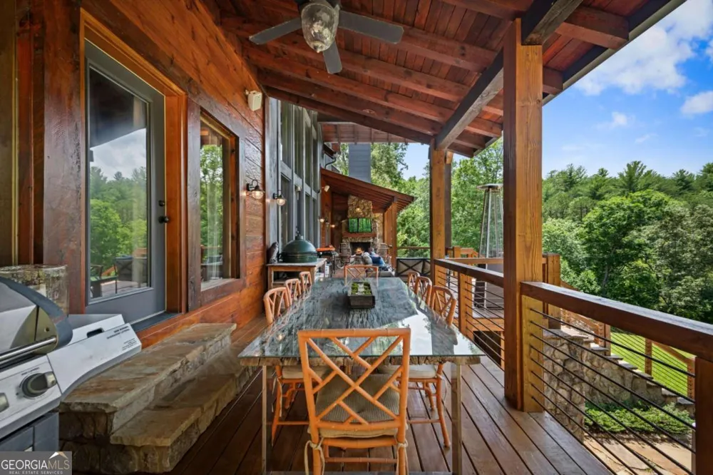 355 Old Camp LOOP Morganton, GA 30560
