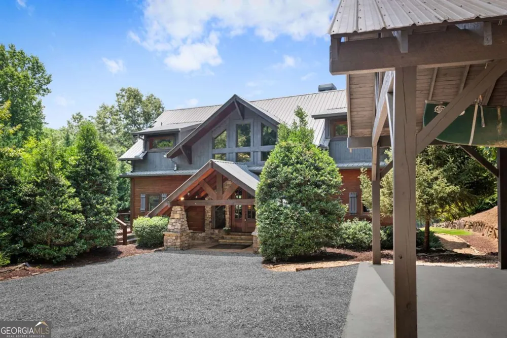 355 Old Camp LOOP Morganton, GA 30560