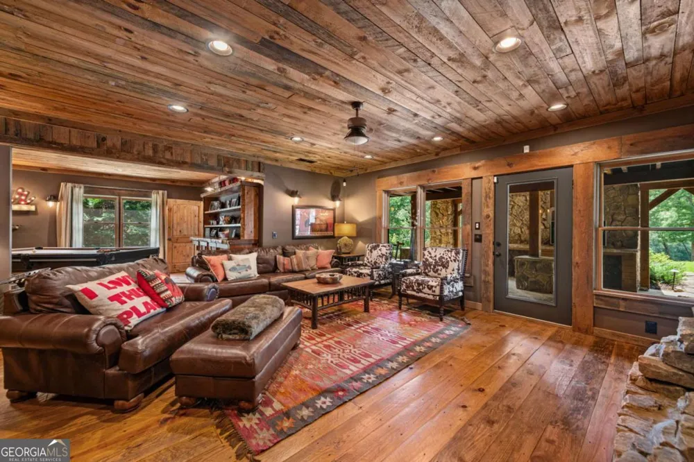 355 Old Camp LOOP Morganton, GA 30560