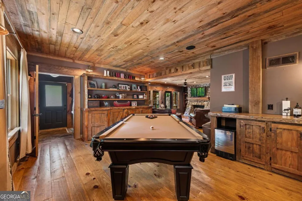 355 Old Camp LOOP Morganton, GA 30560
