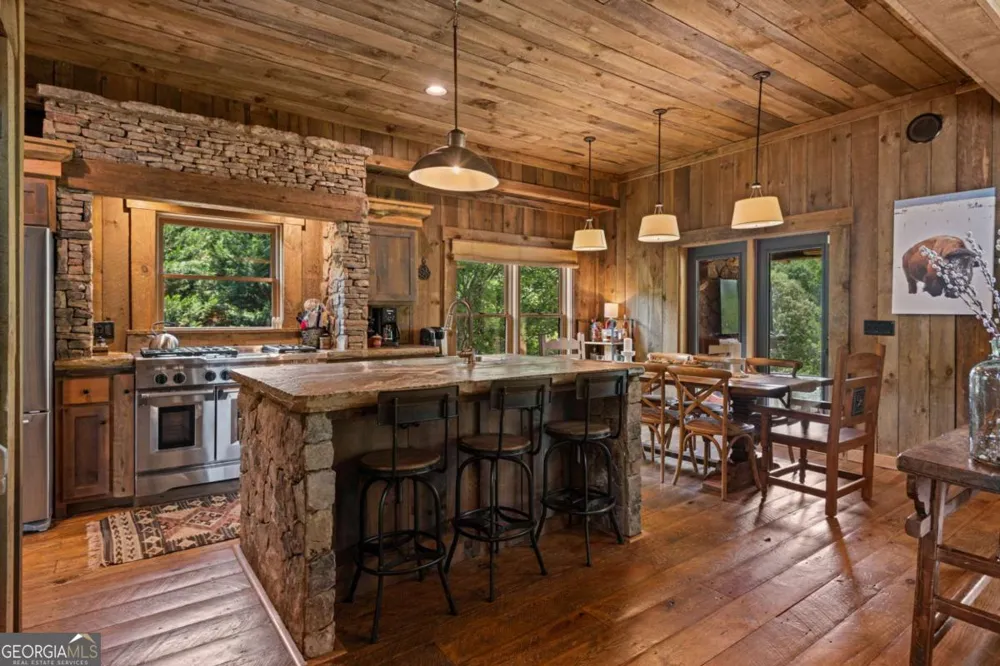 355 Old Camp LOOP Morganton, GA 30560