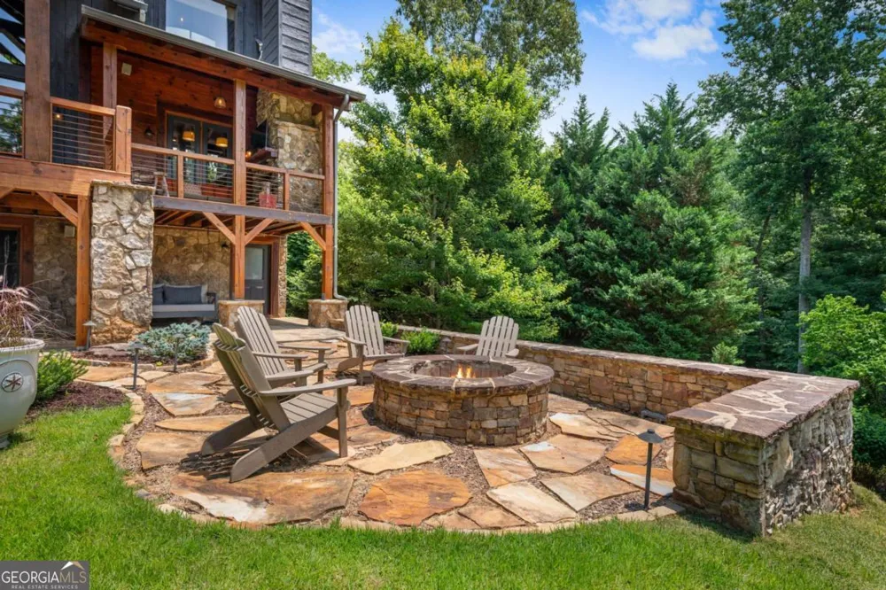 355 Old Camp LOOP Morganton, GA 30560