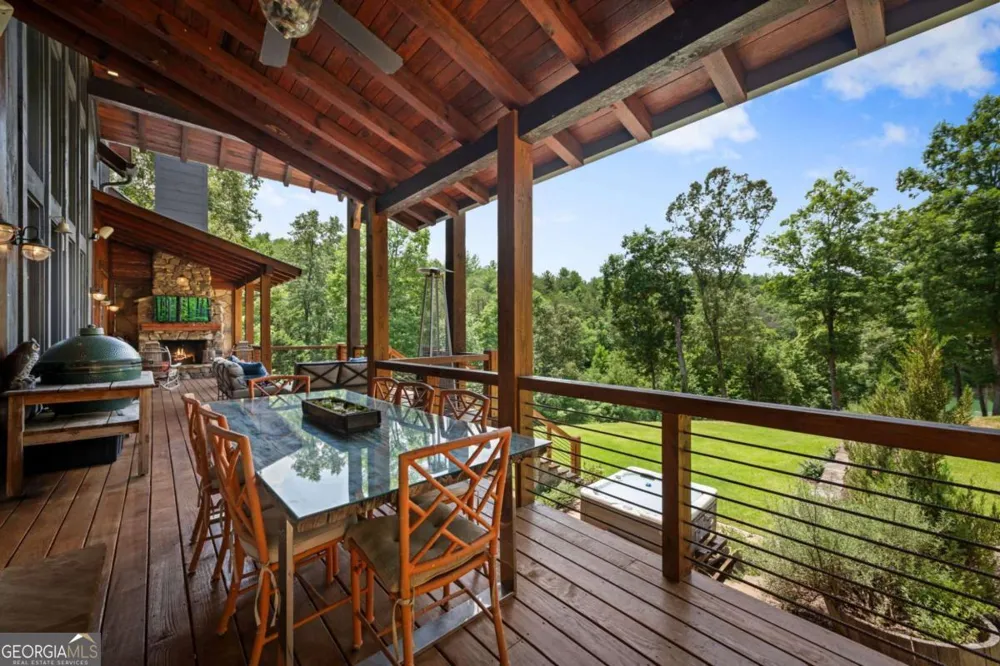 355 Old Camp LOOP Morganton, GA 30560