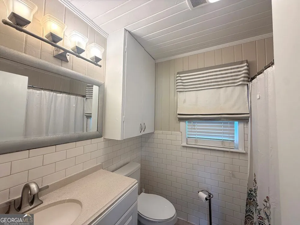 905 Goodman ST Sparks, GA 31647