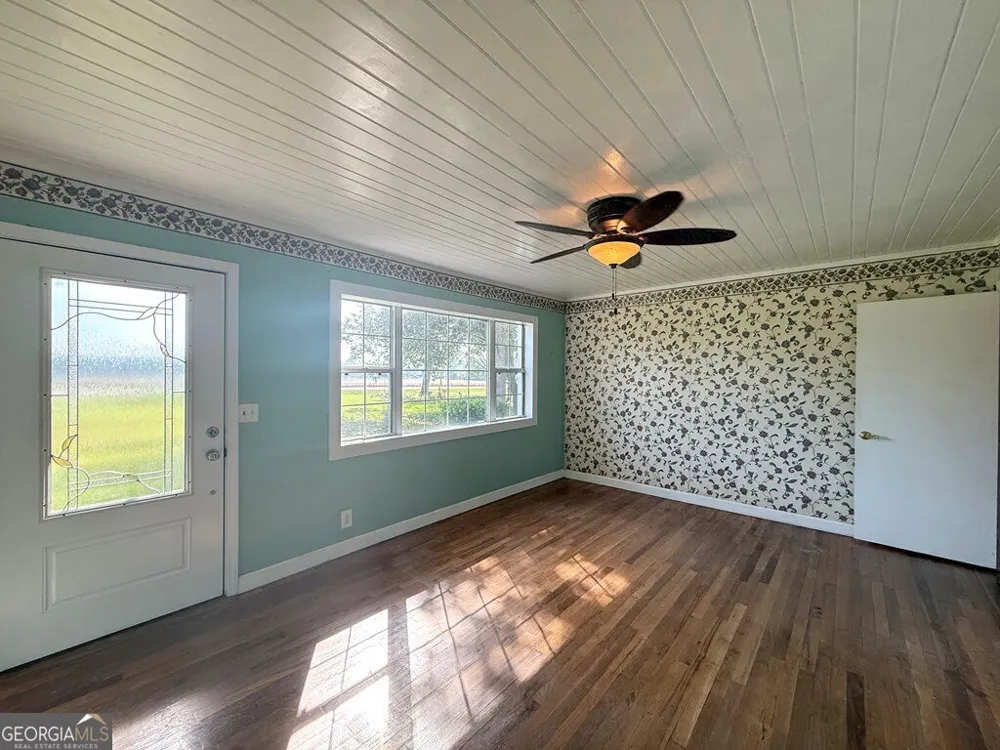 905 Goodman ST Sparks, GA 31647