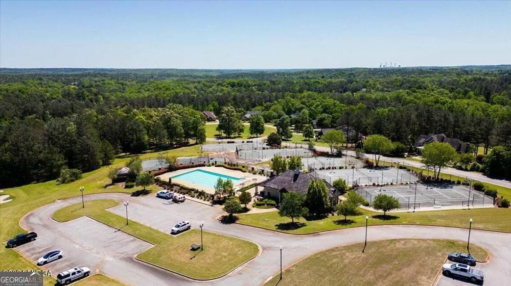 207 Forest Pointe DR Forsyth, GA 31029