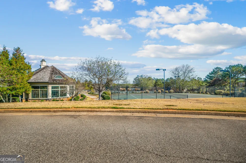 207 Forest Pointe DR Forsyth, GA 31029