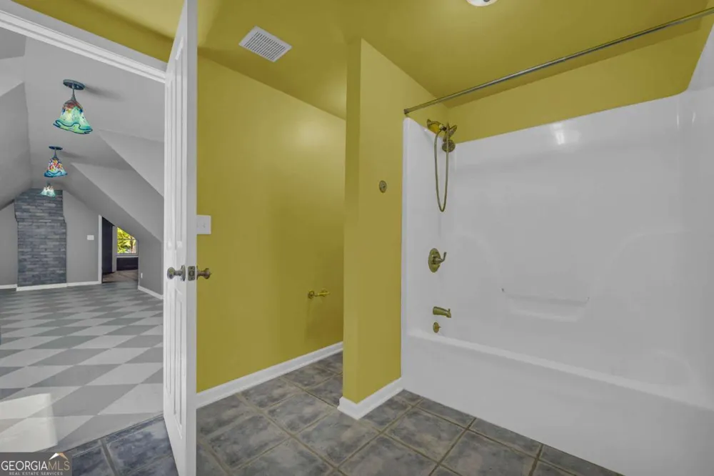 5921 Bostwick HWY Bishop, GA 30621