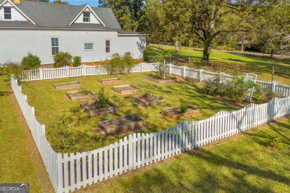 5921 Bostwick HWY Bishop, GA 30621