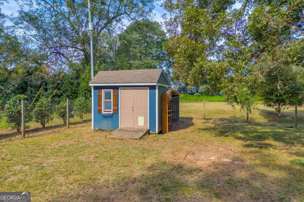 5921 Bostwick HWY Bishop, GA 30621