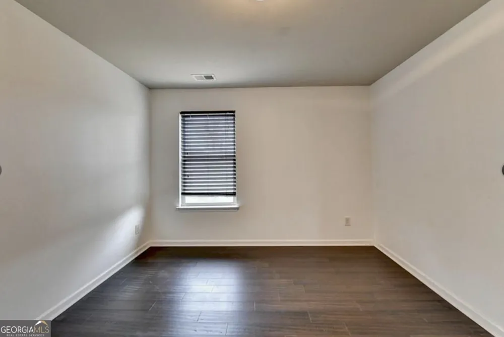 1376 Castleberry DR Buford, GA 30518