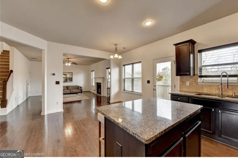 1376 Castleberry DR Buford, GA 30518