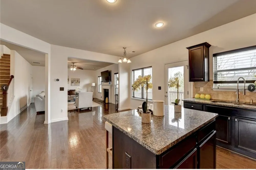1376 Castleberry DR Buford, GA 30518