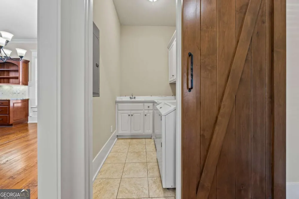 859 Commons PARK Statham, GA 30666
