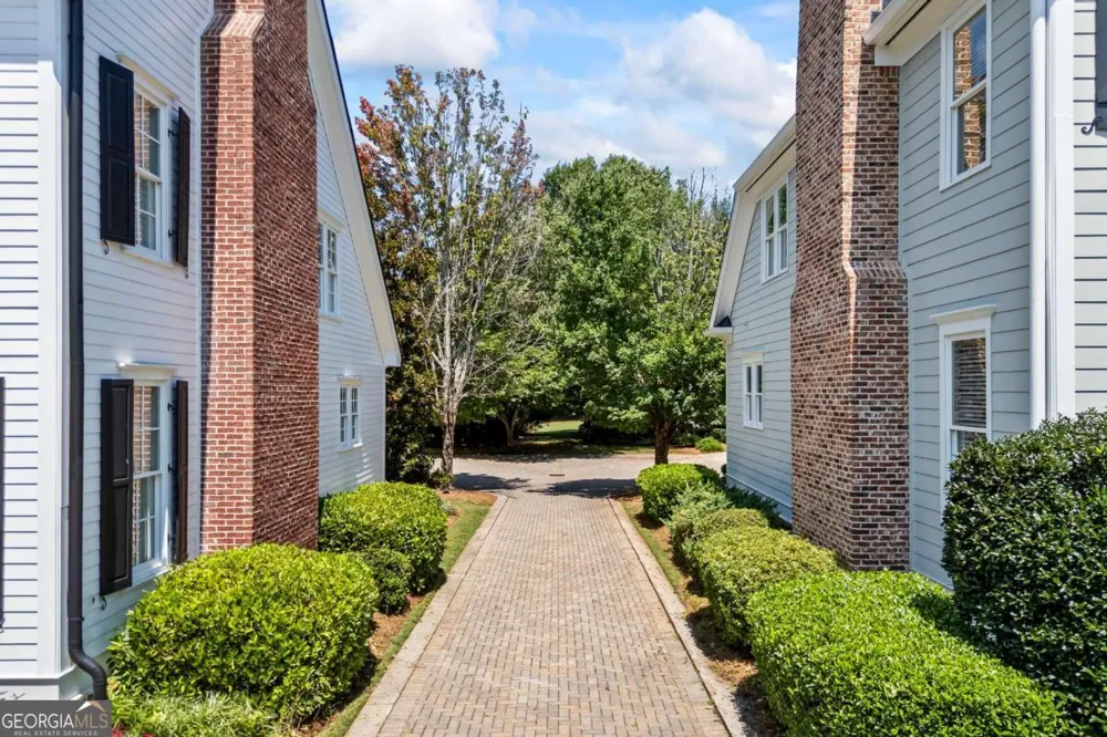 859 Commons PARK Statham, GA 30666