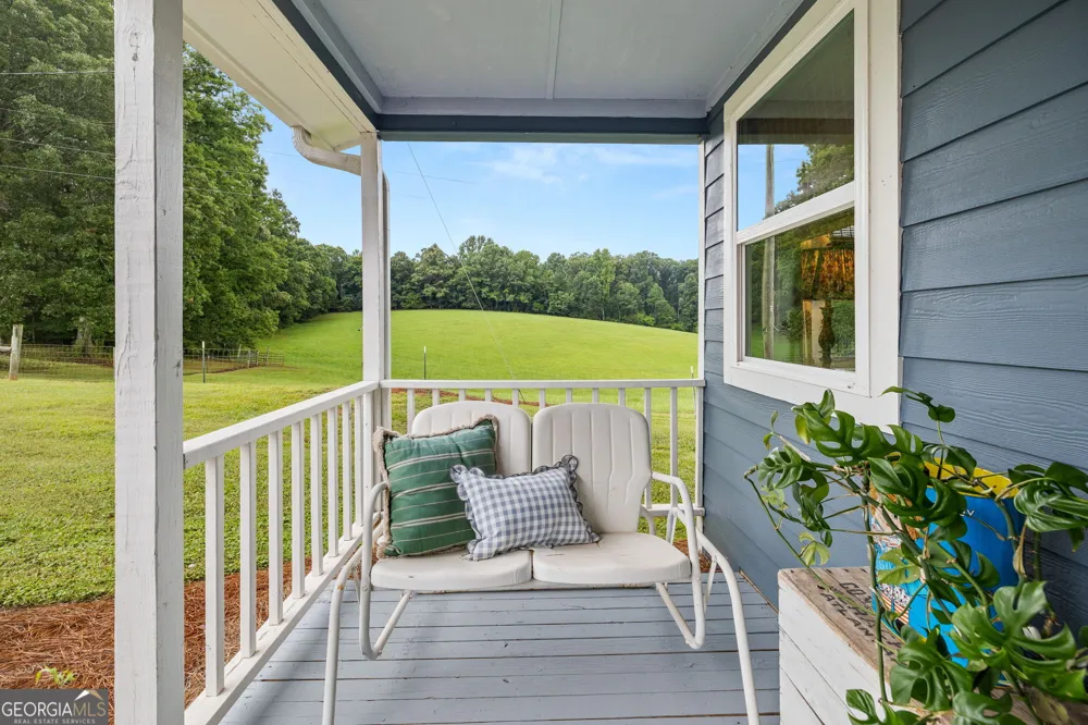 828 Garner RD Cornelia, GA 30531