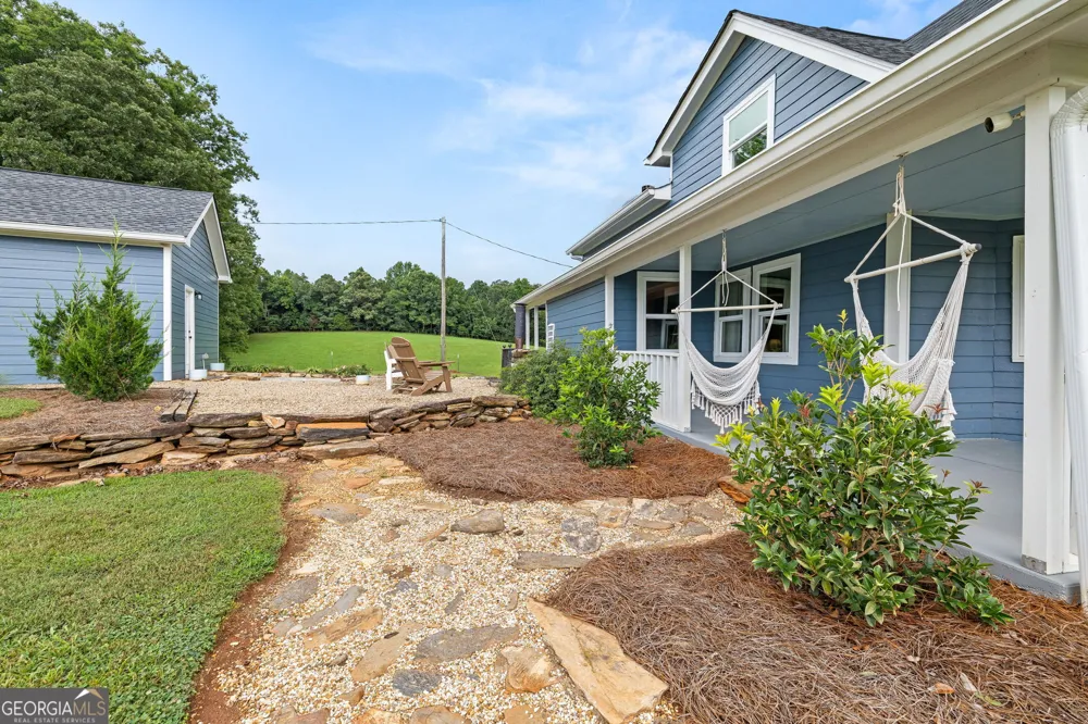 828 Garner RD Cornelia, GA 30531