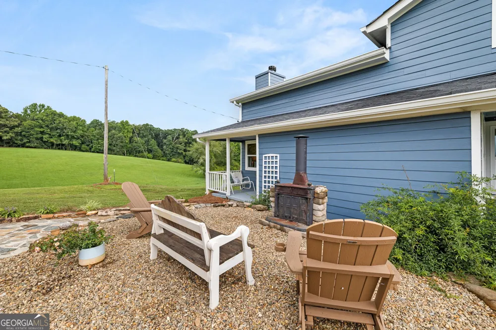 828 Garner RD Cornelia, GA 30531
